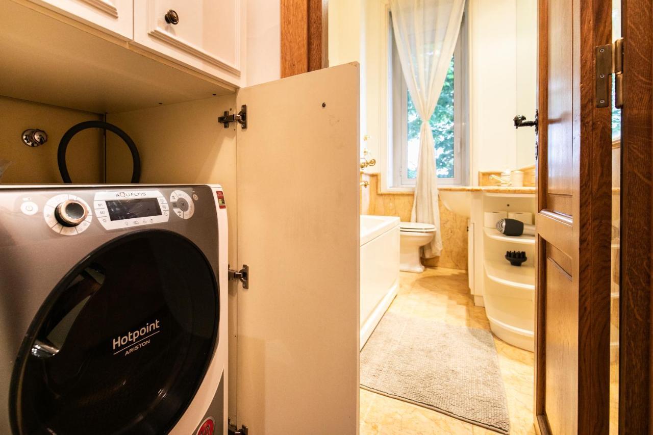 Klimt - Jacuzzi 5 Star - Luxury Design Apartment ميلان المظهر الخارجي الصورة