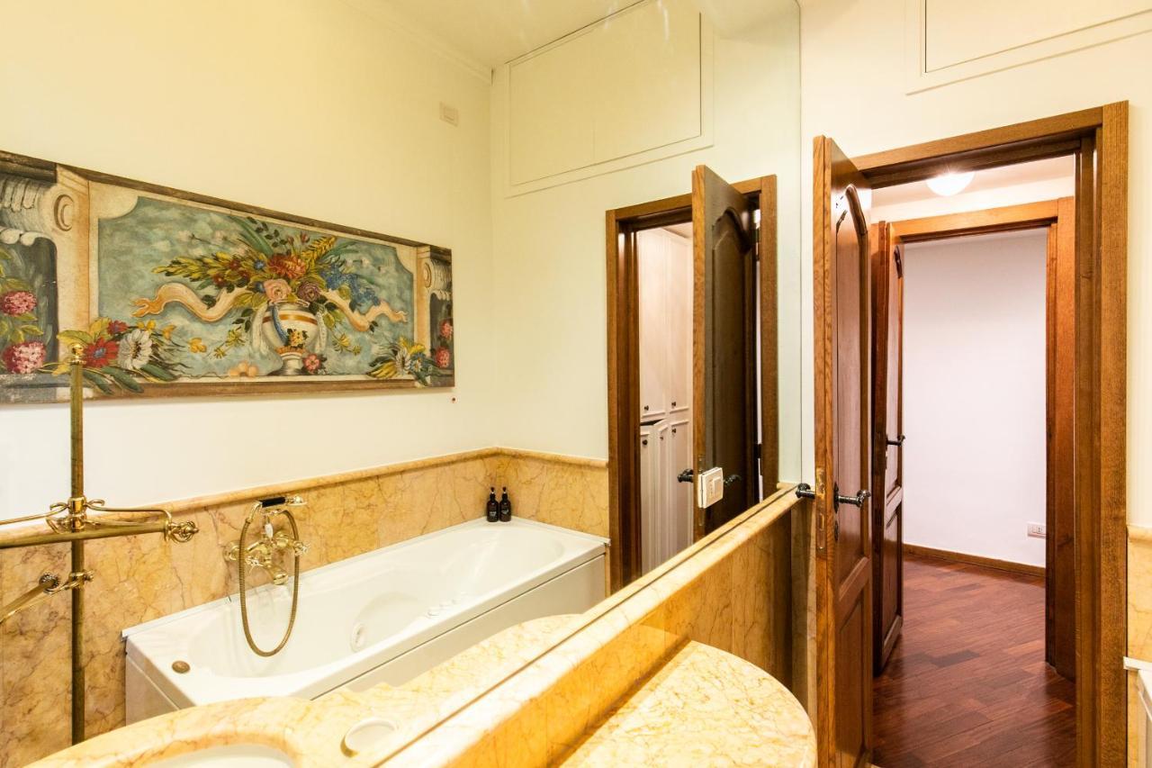 Klimt - Jacuzzi 5 Star - Luxury Design Apartment ميلان المظهر الخارجي الصورة