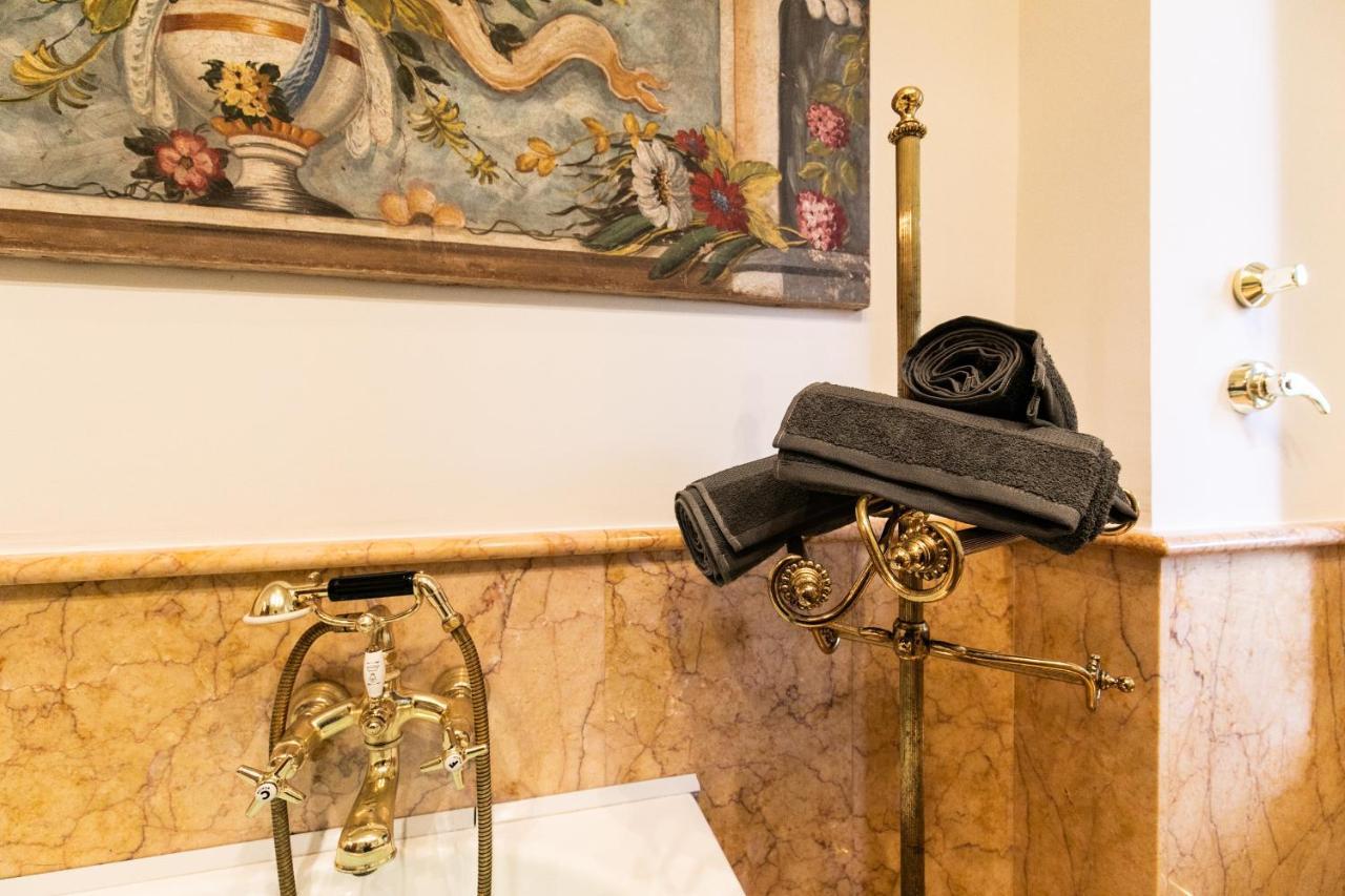 Klimt - Jacuzzi 5 Star - Luxury Design Apartment ميلان المظهر الخارجي الصورة